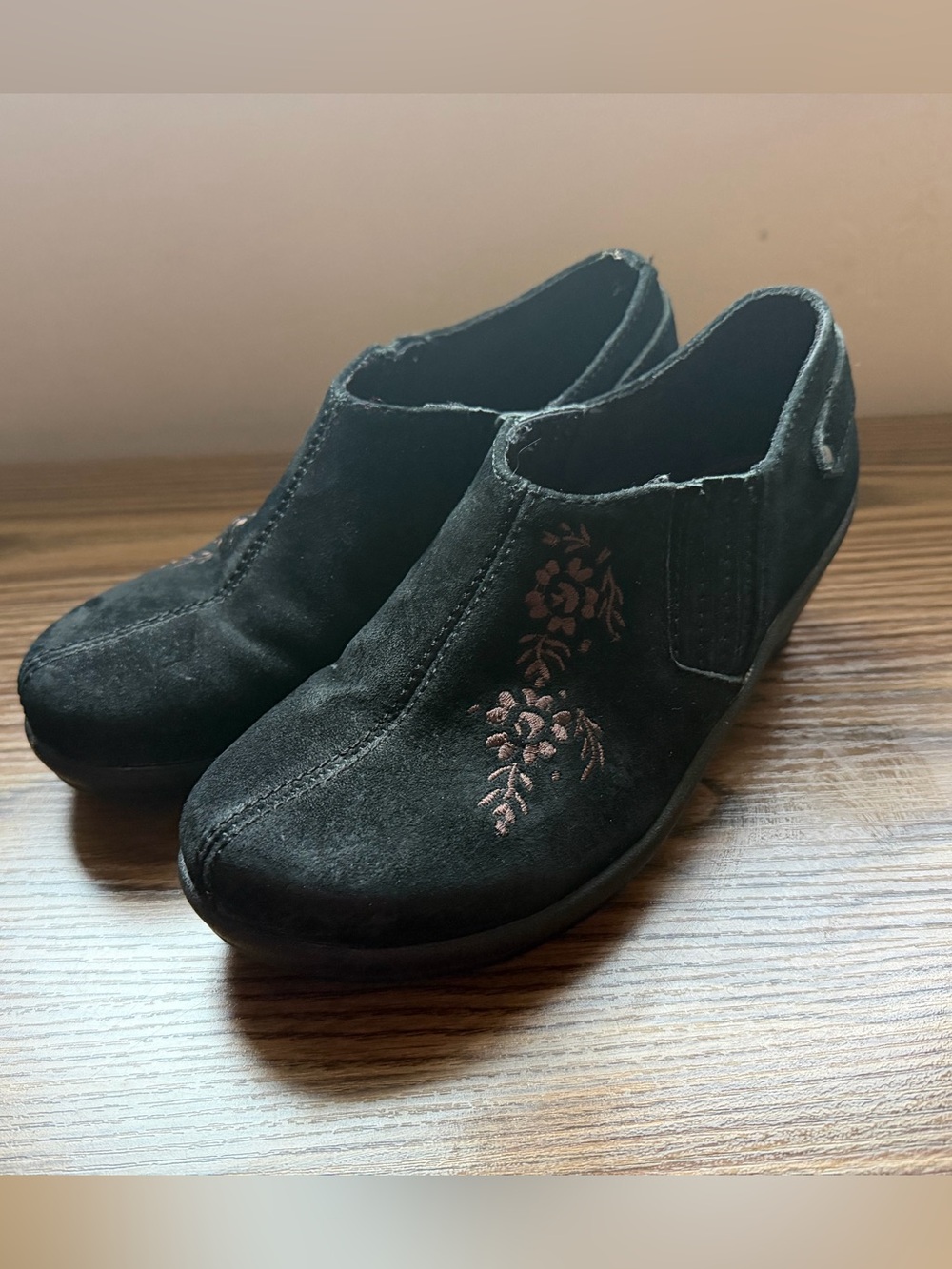 Klogs Brand Black Suede Clog Size 6.5With Brown Floral Embroidery Bootie 2” Heel